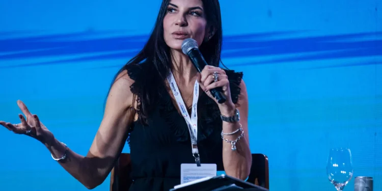 Ana Sanches assume presidência da Amcham Minas
