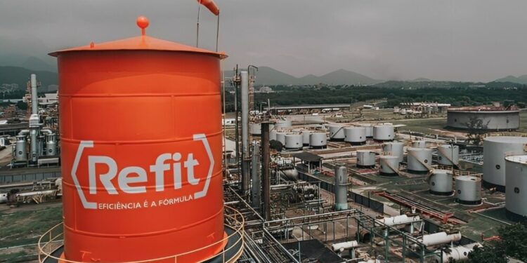 Refit tem CNPJ suspenso e inscrição estadual cassada 
