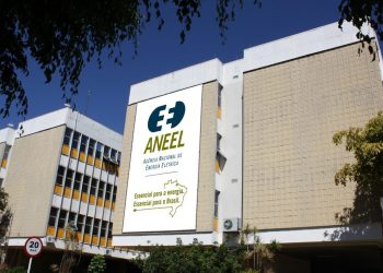 ANEEL regulamenta revogação de outorgas e rescisão de CUST para geradoras 